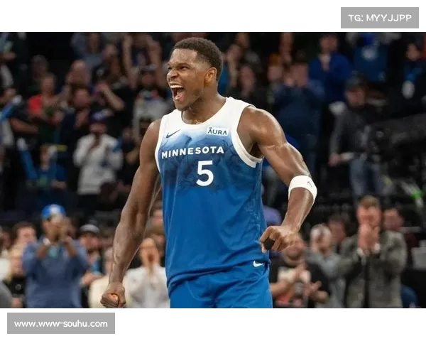 震撼赛季开幕：NBA新星崭露头角，老将依旧闪耀赛场
